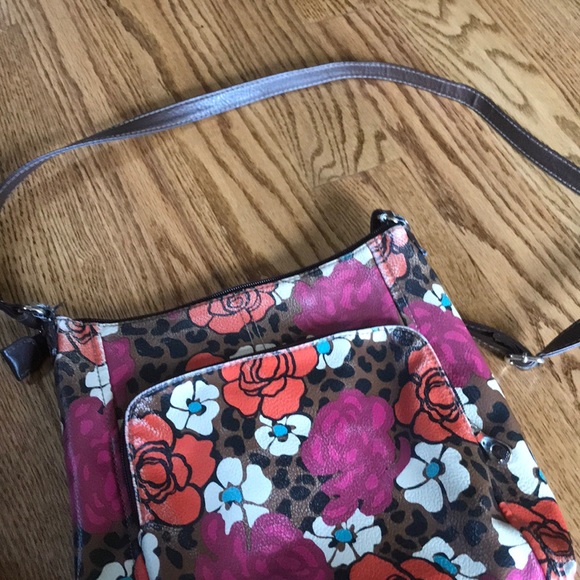 Fun flowered crossbody bag - Picture 3 of 8